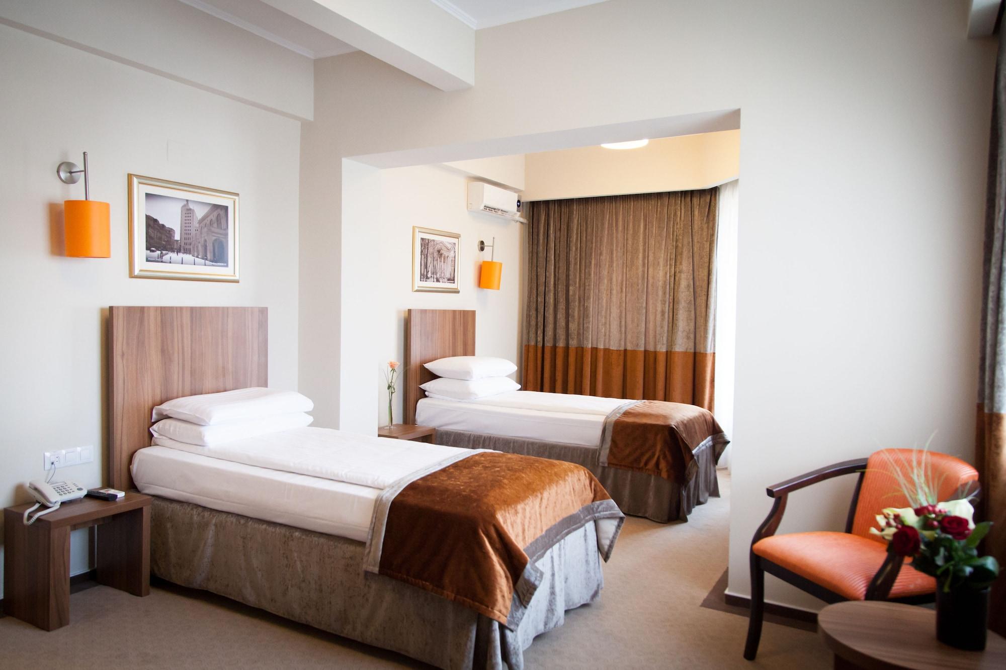 Ambasador Hotel 4*