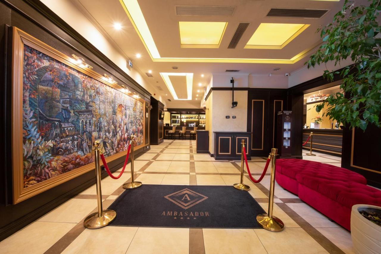 Ambasador Hotel